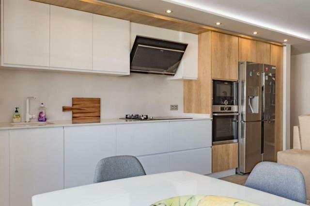 Bonito En Primera Linea Playa Appartement Marbellac